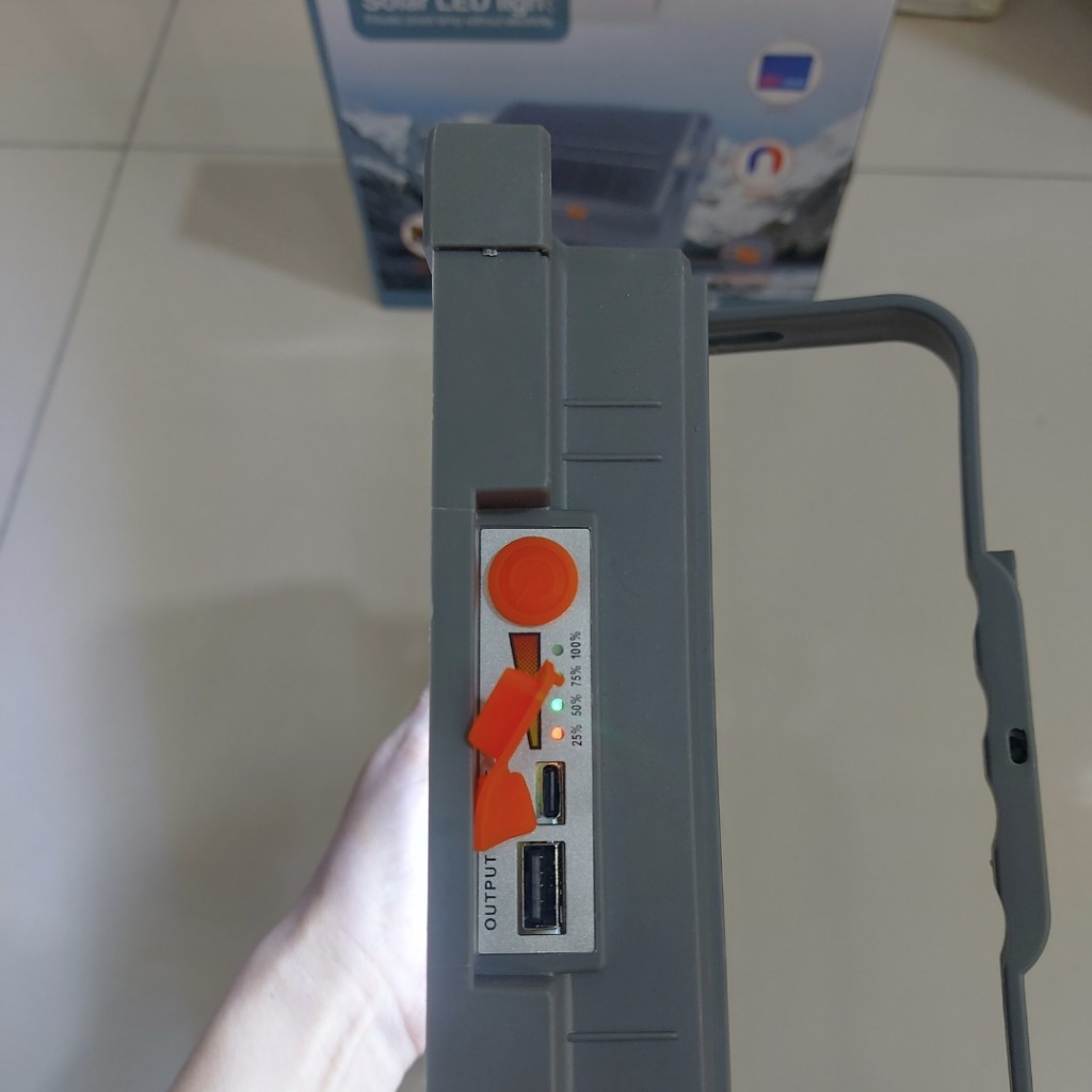 پروژکتور شارژی خورشیدی IP66 مدل 360LED - Image 3